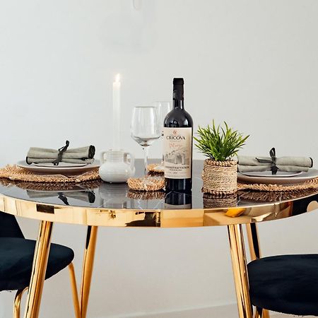 Cozy Aparthotel - Ultracentral Luxury Apartments Iasi Ngoại thất bức ảnh
