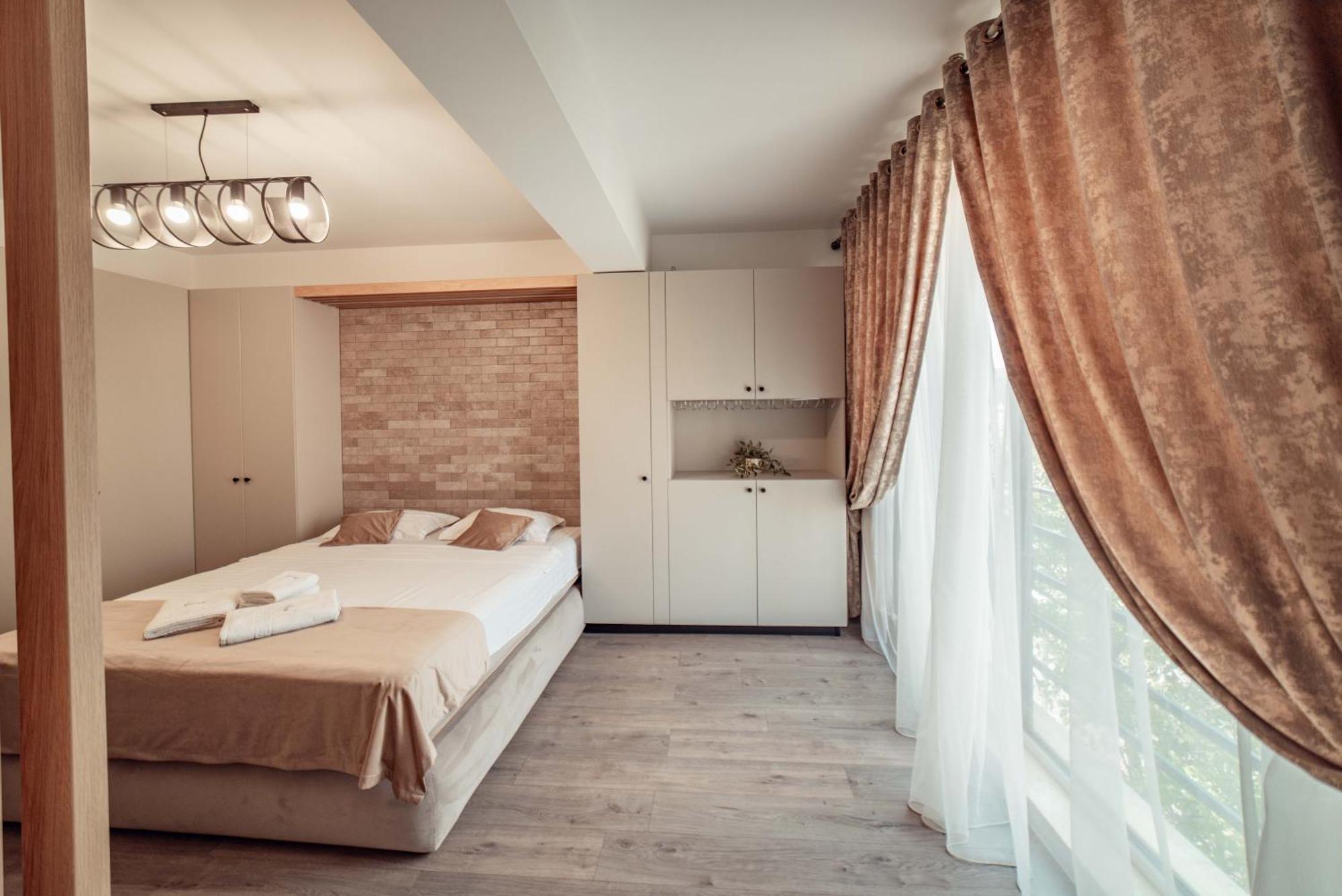Cozy Aparthotel - Ultracentral Luxury Apartments Iasi Ngoại thất bức ảnh