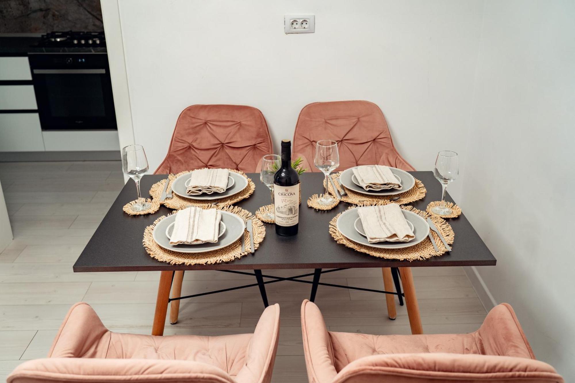 Cozy Aparthotel - Ultracentral Luxury Apartments Iasi Ngoại thất bức ảnh