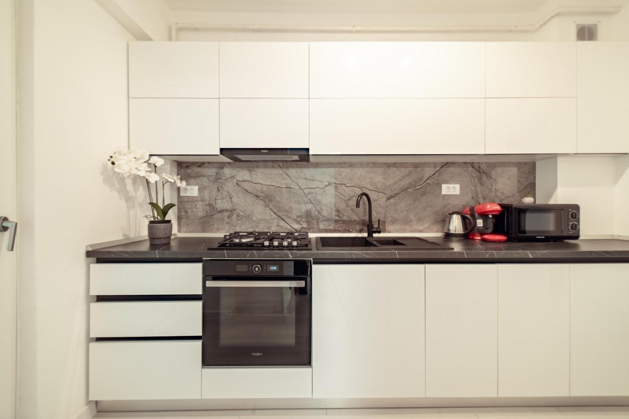 Cozy Aparthotel - Ultracentral Luxury Apartments Iasi Ngoại thất bức ảnh
